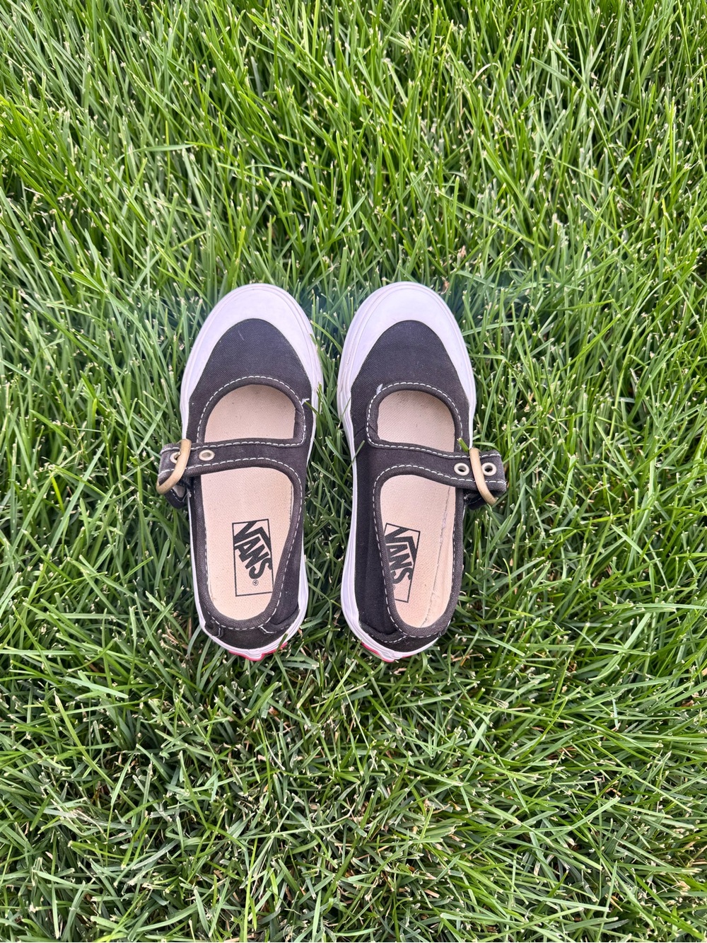 Vans Kids Mary Jane Black Canvas Buckle Shoes Size 11.5 - Picture 3 of 9